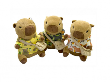 им Капибара арт. 209602 В футболке с сумкой сидит 25 см ассорти в пак.